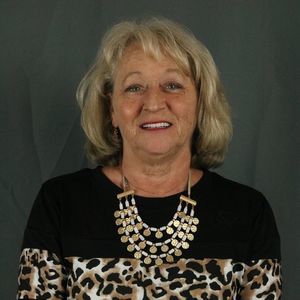 Meet your Posher, Nina